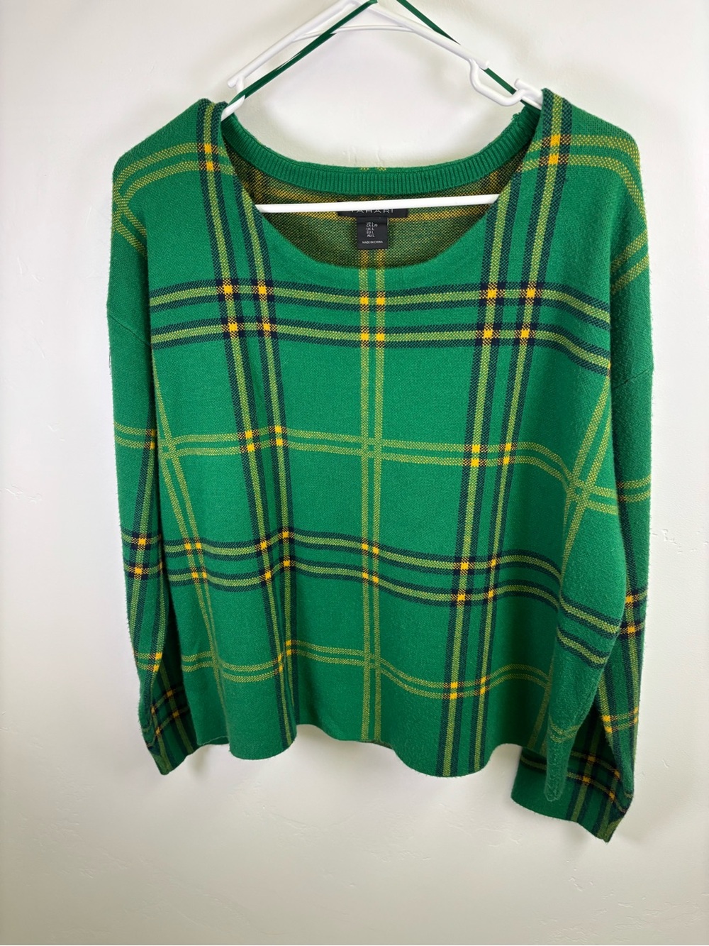 TAHARI SWEATER PULLOVER  WOMEN LARGE EMERALD GREEN WITH BLACK & GOLD STRIPES